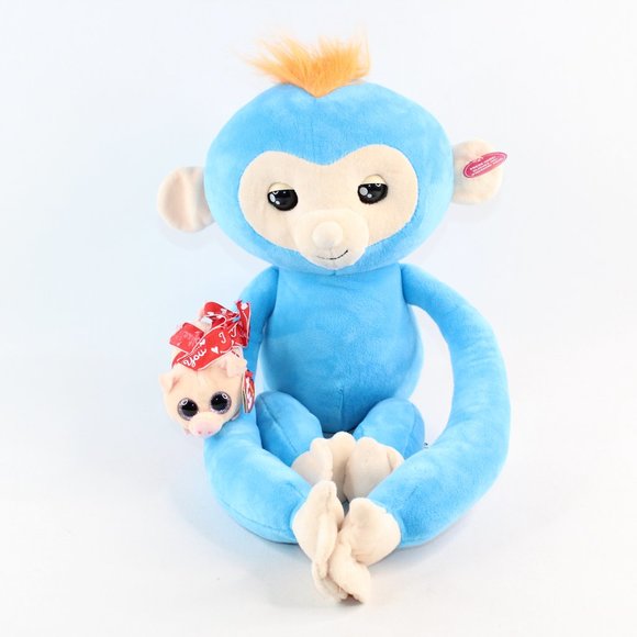 fingerlings hugs blue